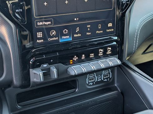 Used 2022 RAM 1500 Limited RWD image 28