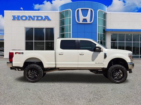 Used 2021 Ford F250 Lariat w/ Lariat Ultimate Package AWD/4WD image 2