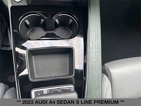 Used 2023 Audi A4 2.0T Premium w/ Convenience Package image 40