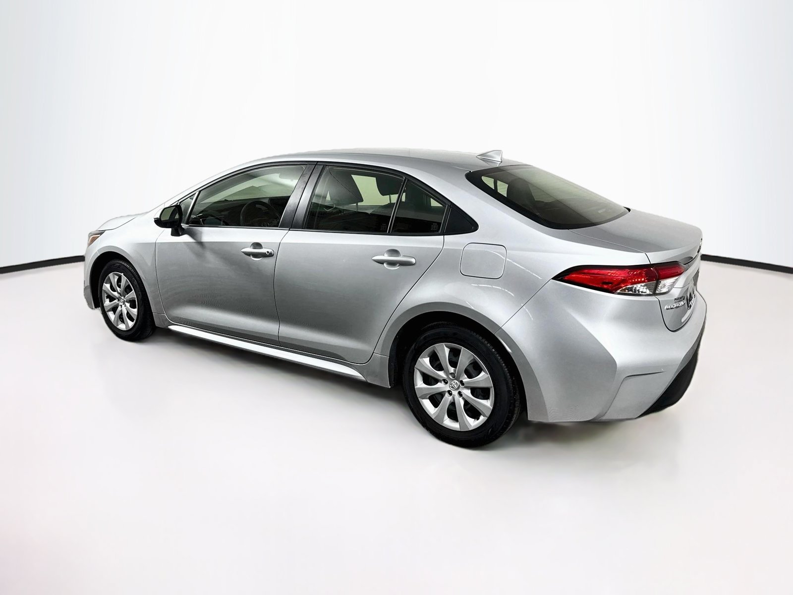 Certified 2024 Toyota Corolla LE FWD image 5