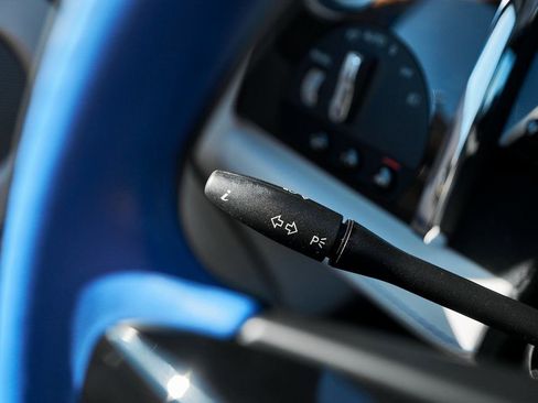 Used 2020 Rolls-Royce Wraith RWD image 55