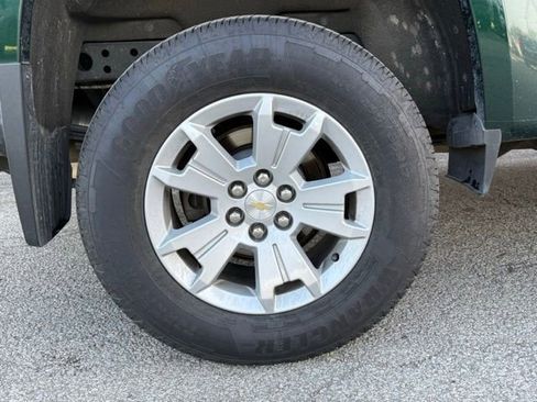 Used 2016 Chevrolet Colorado LT w/ LT Convenience Package AWD/4WD image 12