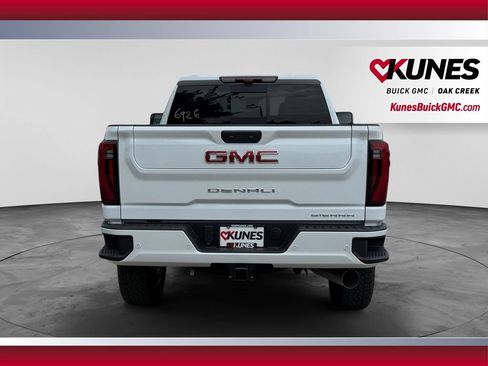 New 2026 GMC Sierra 2500 Denali w/ Denali Reserve Package AWD/4WD image 8