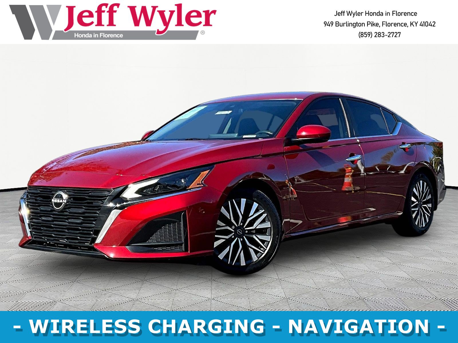 Used 2024 Nissan Altima 2.5 SV w/ SV Premium Package FWD image 1