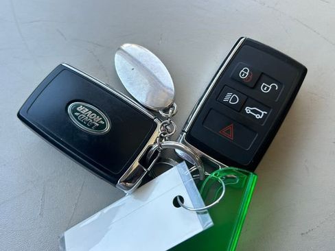 Used 2019 Land Rover Range Rover Sport HSE AWD/4WD image 38