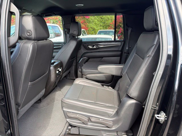 Used 2021 GMC Yukon XL Denali AWD/4WD image 9