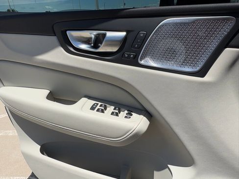 New 2026 Volvo XC60 T8 Ultra w/ Protection Package Premier image 17