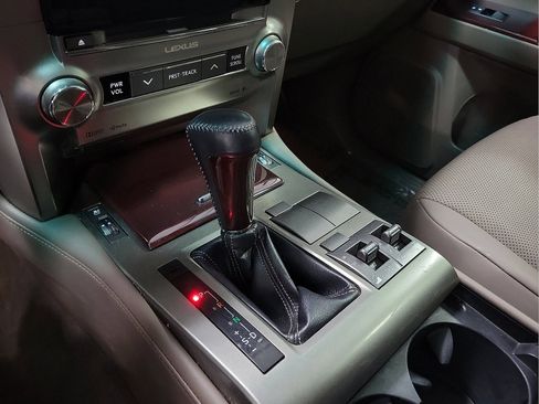 Used 2019 Lexus GX 460 Premium image 15
