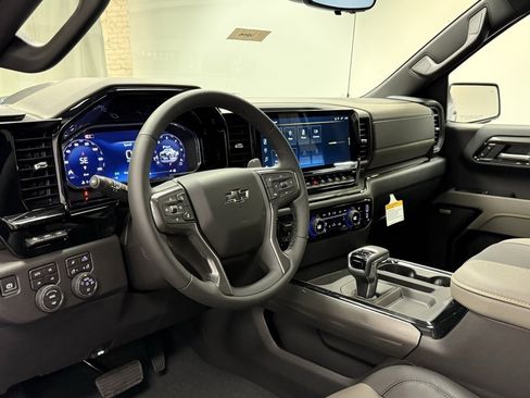New 2026 Chevrolet Silverado 1500 ZR2 image 27