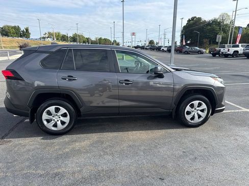 Certified 2024 Toyota RAV4 LE FWD image 5