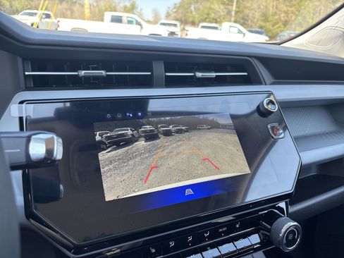 New 2027 Chevrolet Bolt LT w/ Comfort Package image 17