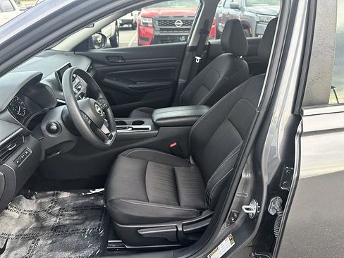 Certified 2024 Nissan Altima 2.5 S FWD image 10