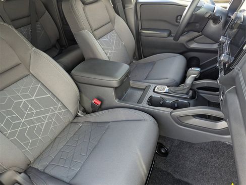 New 2026 Nissan Frontier SV image 28