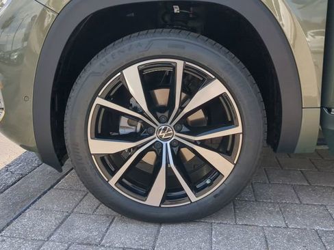 New 2026 Volkswagen Atlas Cross Sport SEL Premium R-Line AWD/4WD image 35