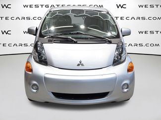 Used 2012 Mitsubishi i SE video 4