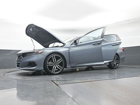 Used 2021 Honda Accord Touring image 49
