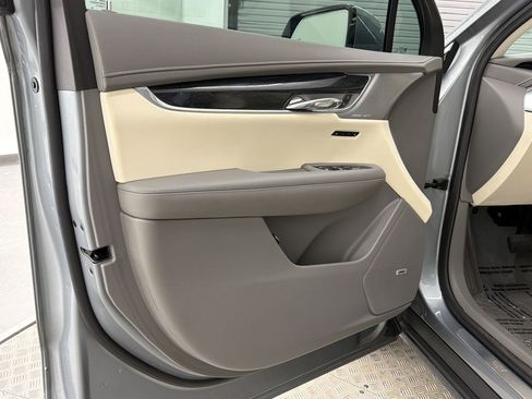 Used 2023 Cadillac XT6 Premium Luxury FWD image 24