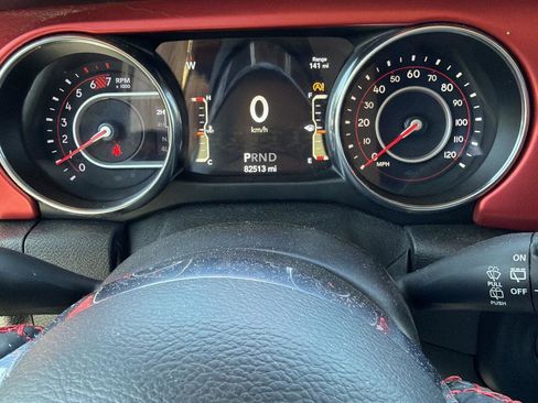 Used 2021 Jeep Wrangler Unlimited Rubicon AWD/4WD image 9