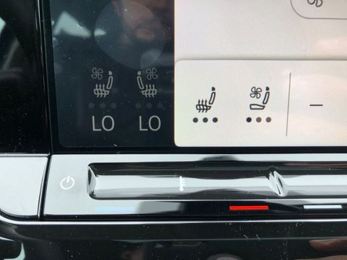 Used 2025 Volkswagen Atlas SEL Premium R-Line image 26