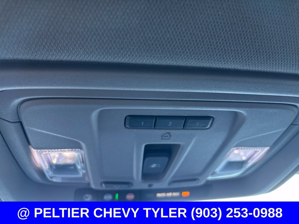 Used 2020 Chevrolet Silverado 1500 RST w/ Texas Edition RWD image 19