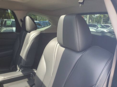 Used 2025 Acura MDX FWD w/ Technology Package image 11