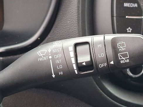 Used 2023 Kia Soul LX FWD image 26