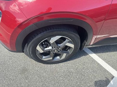 Certified 2023 Hyundai Venue SEL image 10