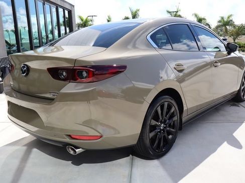 Used 2024 MAZDA MAZDA3 s AWD/4WD image 3