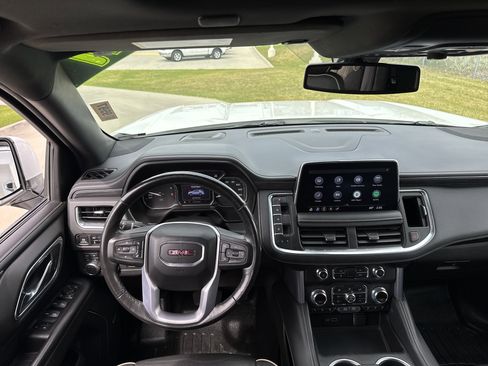 Used 2021 GMC Yukon XL SLT w/ SLT Luxury Plus Package image 16