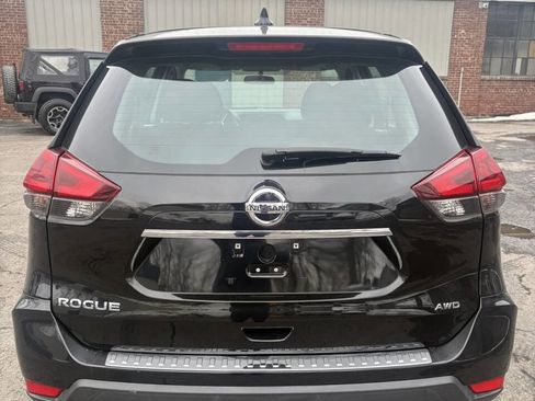 Used 2018 Nissan Rogue S image 7