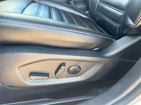 Certified 2023 Ford Edge SEL image 18