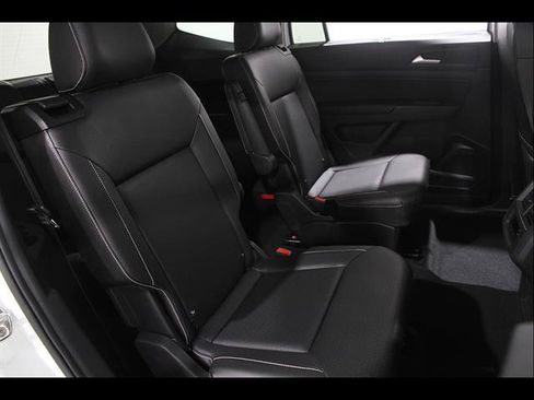 Used 2021 Volkswagen Atlas SEL AWD/4WD image 17