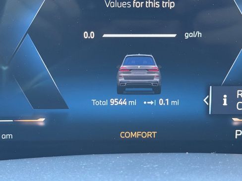 Used 2026 BMW X7 xDrive40i w/ M Sport Package AWD/4WD image 37