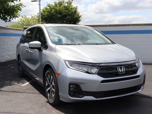 Certified 2026 Honda Odyssey EX-L image 7