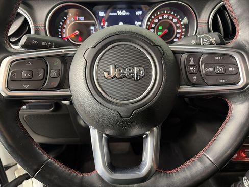 Used 2020 Jeep Gladiator Rubicon image 16