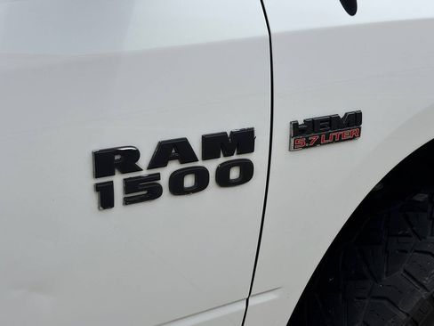 Used 2017 RAM 1500 Lone Star RWD image 25