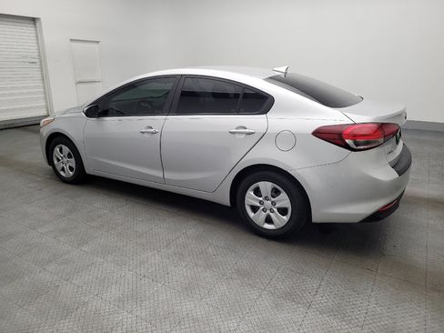Used 2018 Kia Forte LX w/ LX Popular Package image 3