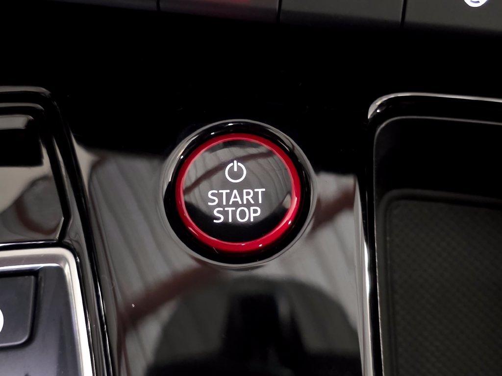 Certified 2023 Audi e-tron GT Prestige AWD/4WD image 37