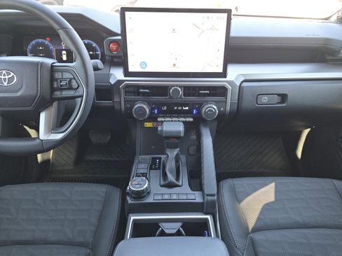 Used 2025 Toyota 4Runner Limited image 20