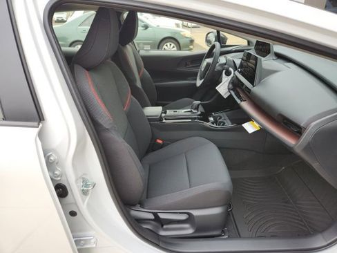New 2026 Toyota Prius SE image 24