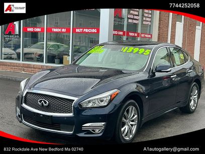 Used 2016 INFINITI Q70 3.7 w/ Technology Package
