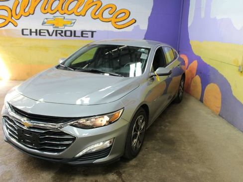 Used 2023 Chevrolet Malibu LT FWD image 4
