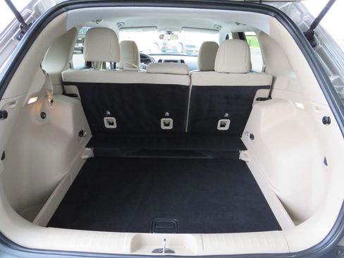 Used 2019 Jeep Cherokee Latitude w/ Popular Appearance Group image 22