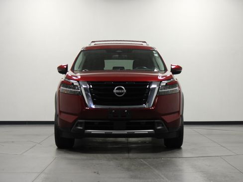 Used 2022 Nissan Pathfinder SL AWD/4WD image 9