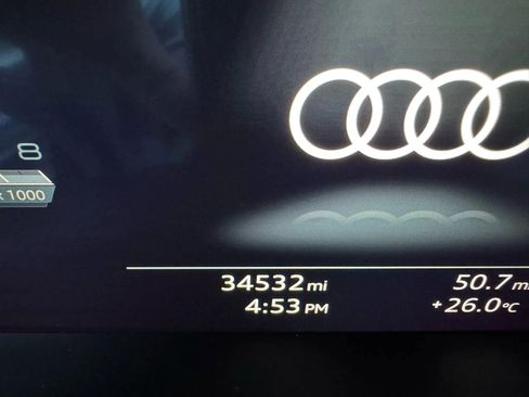 Used 2022 Audi Q8 Premium Plus w/ Premium Plus Package image 34