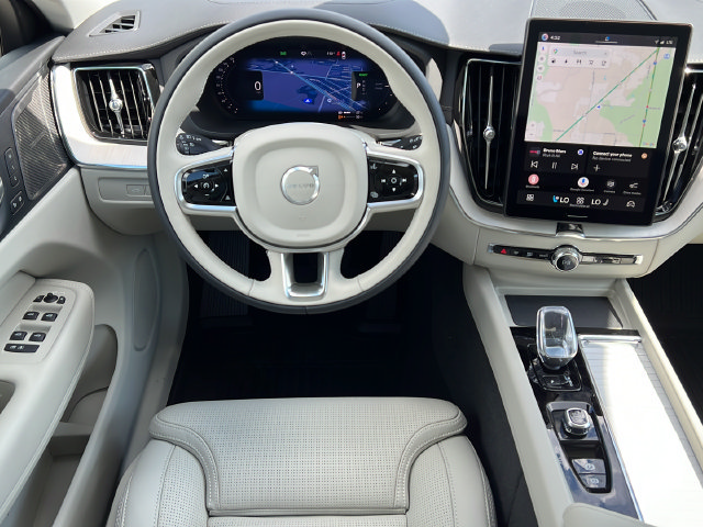 New 2026 Volvo XC60 T8 Ultra w/ Protection Package Premier AWD/4WD image 11