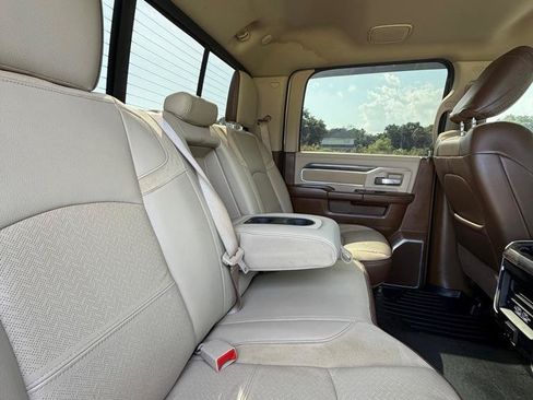 Used 2019 RAM 2500 Laramie AWD/4WD image 17