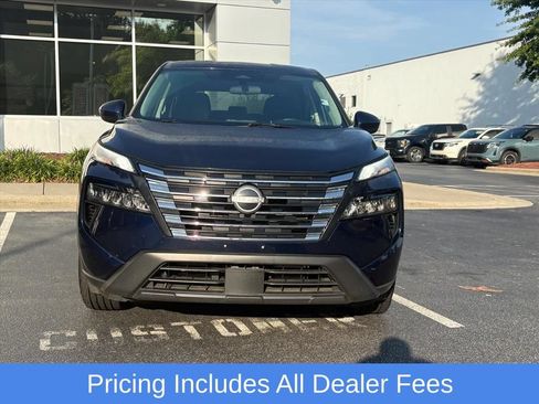 Used 2025 Nissan Rogue SV AWD/4WD image 4