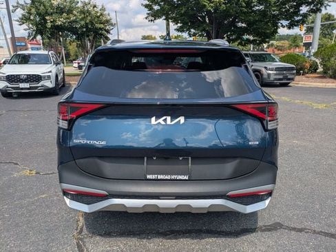 Used 2025 Kia Sportage EX AWD/4WD image 5