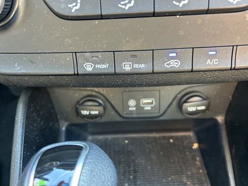 Used 2020 Hyundai Tucson SE image 14